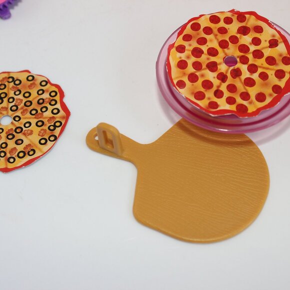 Mattel 2009 Barbie I Can Be A Pizza Chef Counter Accessories Oven 12 piece - Picture 8 of 10